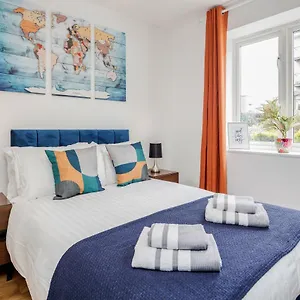 Apartment King Bed Manhattan Close To London Heathrow, West Drayton (Middlesex)