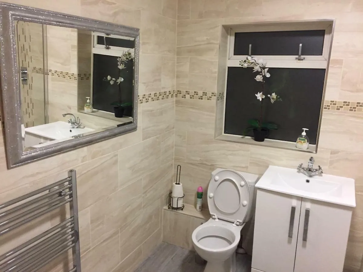 Guest house Heathrow Lhr Apartments West Drayton